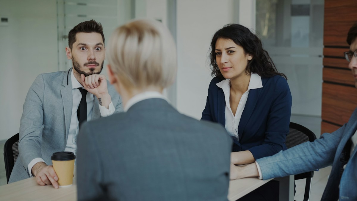 Une équipe professionnelle en réunion
